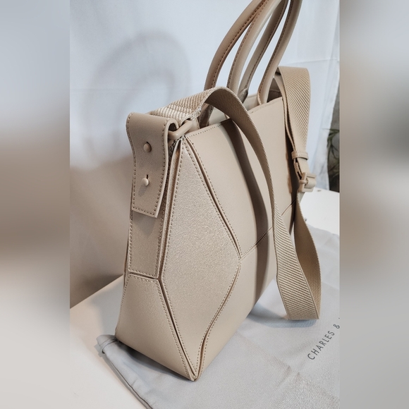 Charles & Keith Cream Handbag - Picture 5 of 11